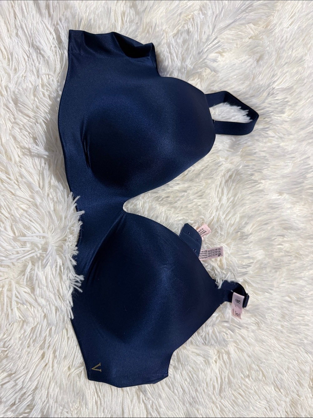 Victoria's Secret Navy Smooth T-Shirt Bra